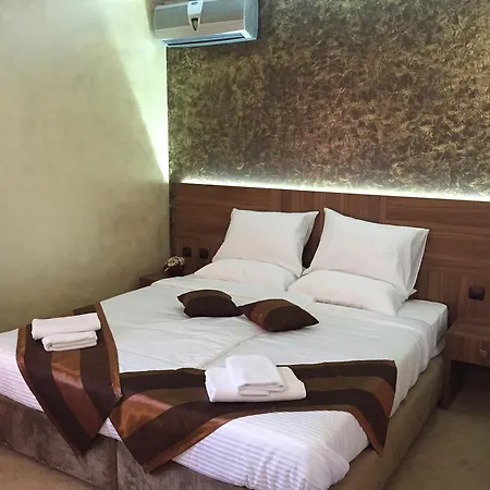 Family Hotel Kontesa Lozenets Room photo